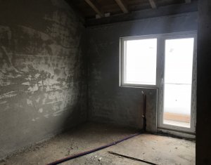 Ház 4 szobák eladó on Floresti