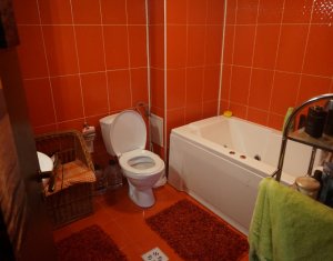 Lakás 2 szobák eladó on Floresti