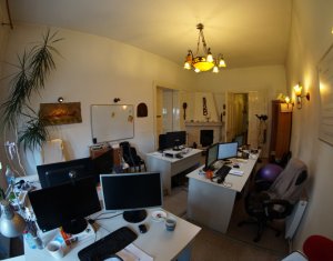 Ház 7 szobák kiadó on Cluj-napoca, Zóna Centru