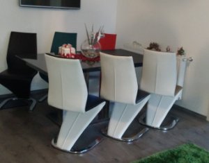 Lakás 3 szobák eladó on Floresti