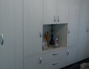 Lakás 3 szobák eladó on Floresti