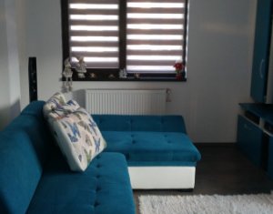 Lakás 3 szobák eladó on Floresti