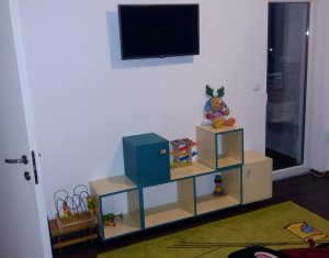 Lakás 3 szobák eladó on Floresti