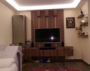 Lakás 3 szobák eladó on Floresti