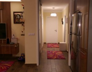 Lakás 3 szobák eladó on Floresti