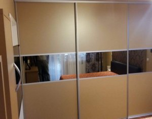 Lakás 3 szobák eladó on Floresti