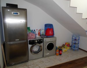 Ház 5 szobák eladó on Cluj-napoca, Zóna Manastur