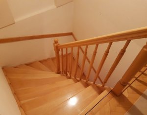 Lakás 4 szobák kiadó on Cluj-napoca, Zóna Centru