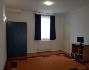 Lakás 4 szobák kiadó on Cluj-napoca, Zóna Centru