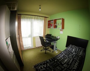 Lakás 4 szobák eladó on Cluj-napoca, Zóna Intre Lacuri