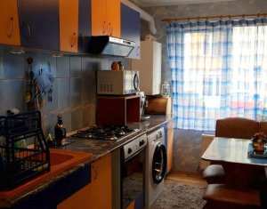 Lakás 2 szobák eladó on Floresti