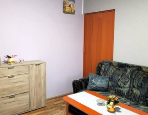 Lakás 2 szobák eladó on Floresti