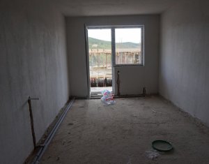 Lakás 3 szobák eladó on Floresti