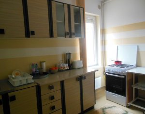 Lakás 3 szobák kiadó on Floresti