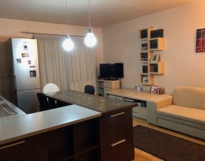 Lakás 3 szobák eladó on Floresti