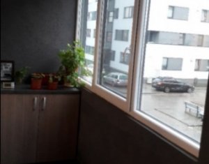 Lakás 2 szobák eladó on Floresti