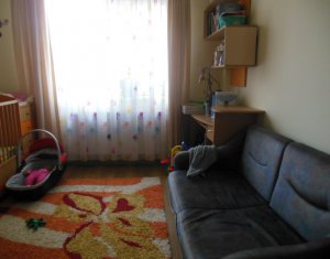 Lakás 3 szobák eladó on Floresti