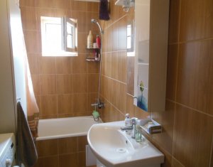 Lakás 3 szobák eladó on Floresti