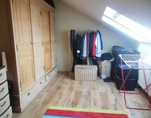 Lakás 3 szobák eladó on Floresti