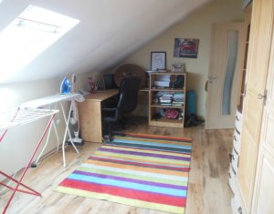 Lakás 3 szobák eladó on Floresti