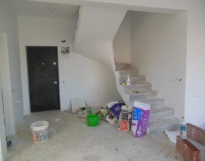 Lakás 4 szobák eladó on Floresti