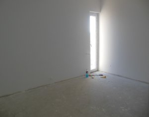 Lakás 4 szobák eladó on Floresti