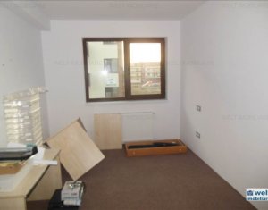 Lakás 4 szobák eladó on Floresti