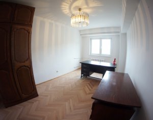 Lakás 3 szobák kiadó on Cluj-napoca, Zóna Centru