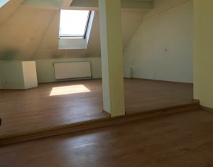 Lakás 4 szobák eladó on Cluj-napoca, Zóna Centru