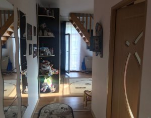 Lakás 3 szobák eladó on Floresti