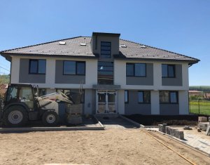 Lakás 4 szobák eladó on Floresti