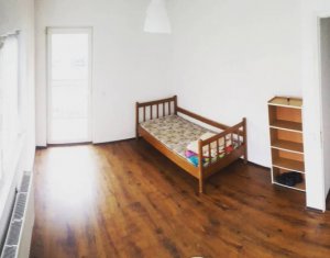 Ház 4 szobák eladó on Floresti