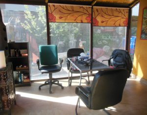 Ház 4 szobák eladó on Floresti