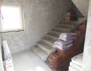 Ház 5 szobák eladó on Floresti