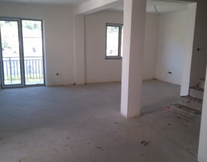 Ház 4 szobák eladó on Floresti