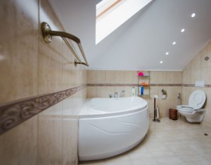 Ház 6 szobák kiadó on Sannicoara