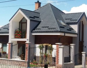 Ház 6 szobák kiadó on Sannicoara