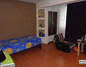 Lakás 4 szobák eladó on Cluj-napoca, Zóna Manastur