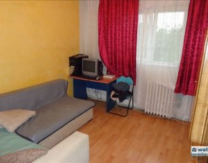 Lakás 4 szobák eladó on Cluj-napoca, Zóna Manastur