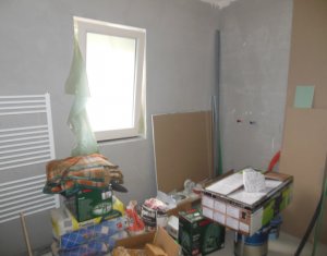 Ház 4 szobák eladó on Floresti