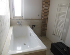 Ház 4 szobák eladó on Floresti