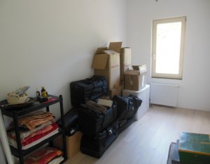 Ház 4 szobák eladó on Floresti