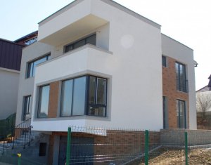 Ház 5 szobák eladó on Floresti