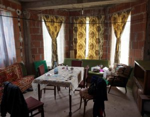 Ház 5 szobák eladó on Luna De Sus