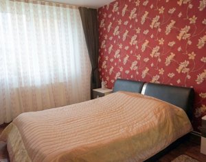 Lakás 3 szobák eladó on Floresti