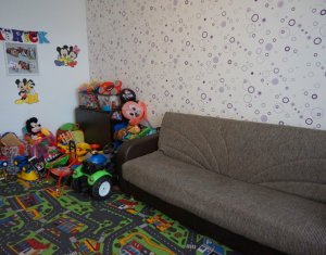 Lakás 3 szobák eladó on Floresti