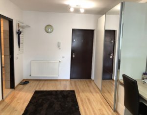 Lakás 2 szobák eladó on Floresti