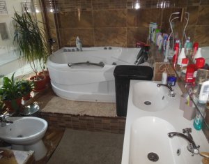 Ház 4 szobák eladó on Floresti