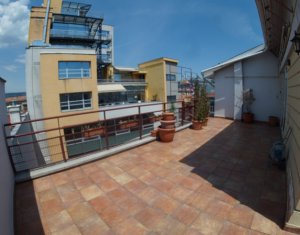 Lakás 4 szobák kiadó on Cluj-napoca, Zóna Centru