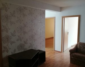 Lakás 3 szobák eladó on Floresti